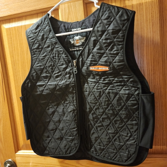 NWT Men´s Harley-Davidson Hydration Cooling Vest -...